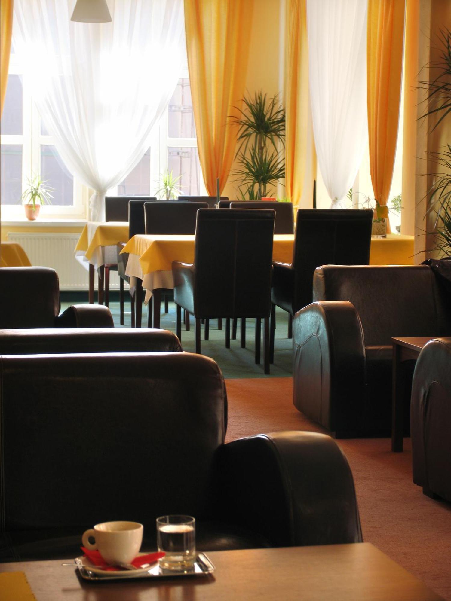 Parkhotel Centrum Spišská Nová Ves Exteriör bild