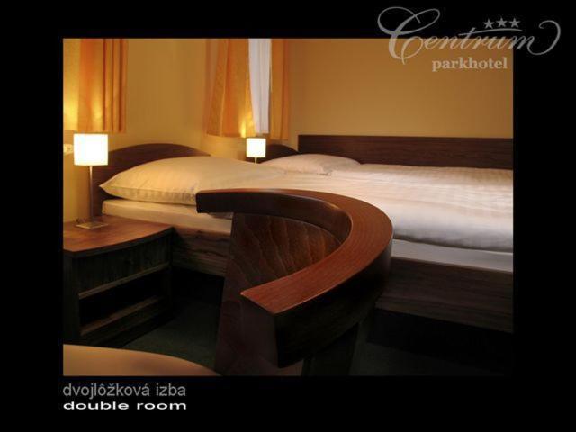 Parkhotel Centrum Spišská Nová Ves Rum bild