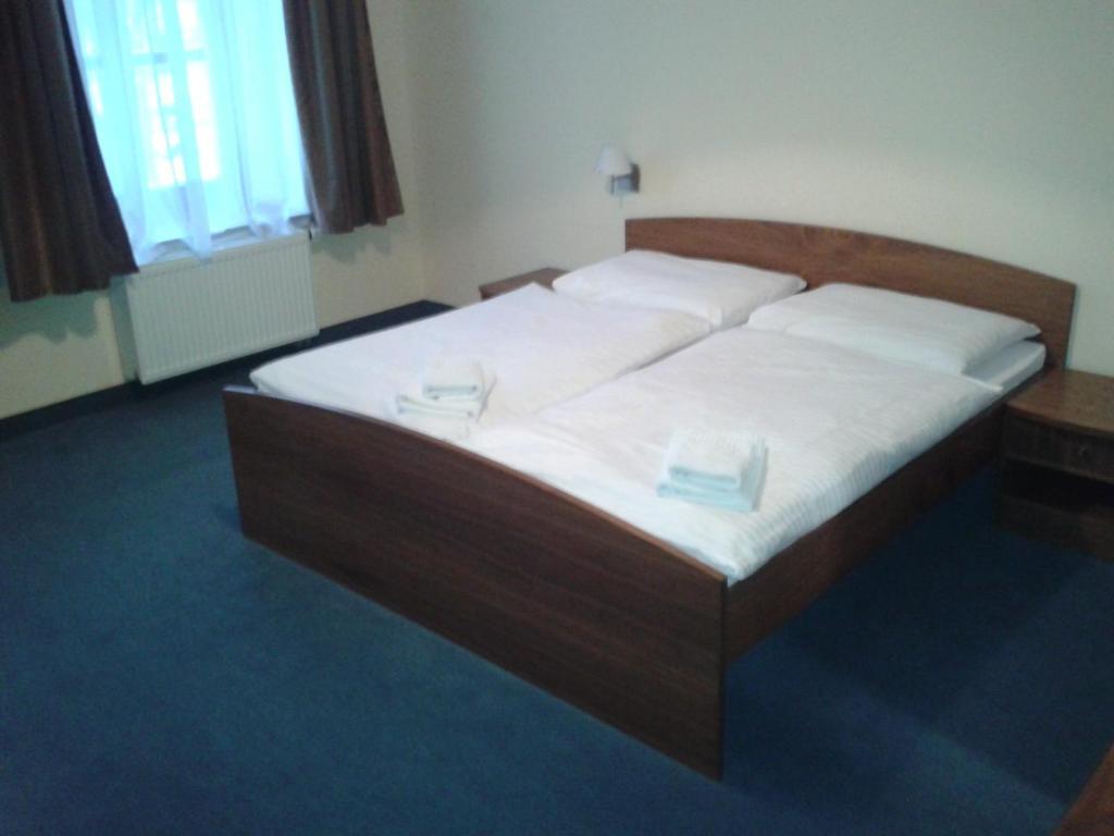 Parkhotel Centrum Spišská Nová Ves Rum bild